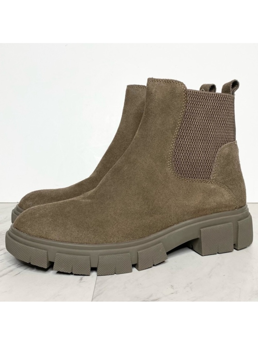 New! Blondo Posey Suede Chunky Sole Bootie 9M